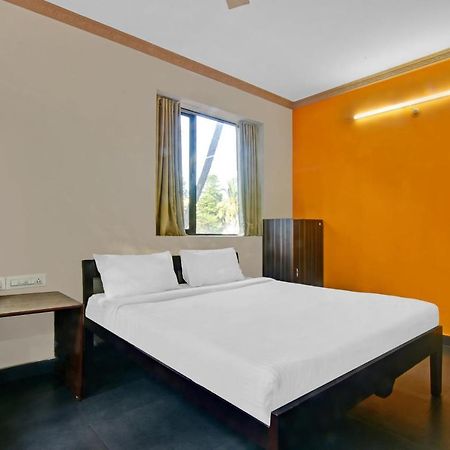 Capital O 85357 Hotel Sai Datta Calangute Exterior foto