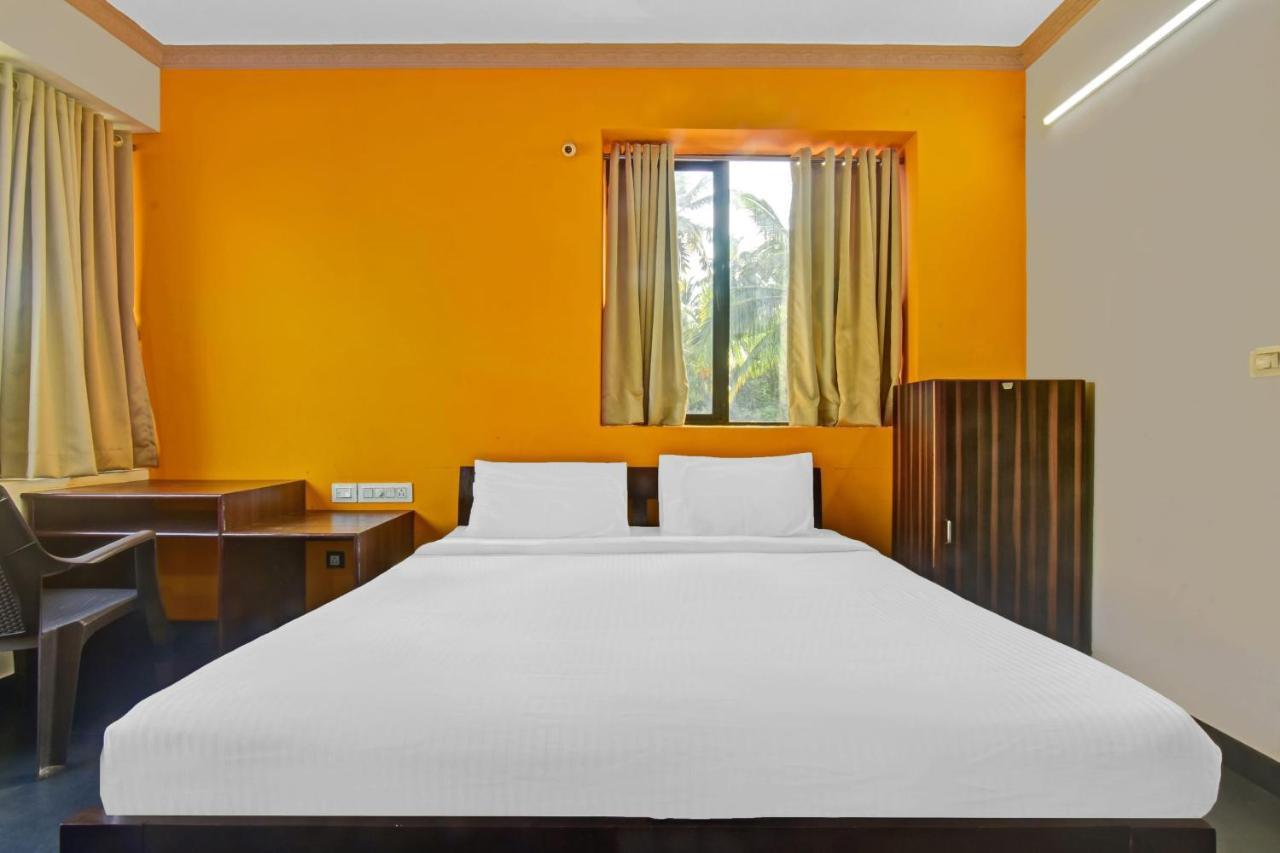 Capital O 85357 Hotel Sai Datta Calangute Exterior foto